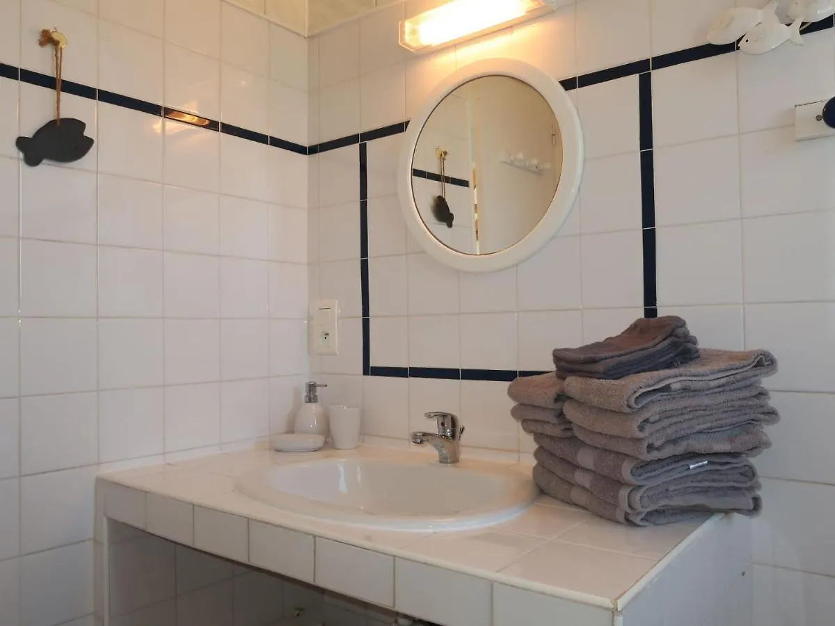 Holiday Home Balades Au Bord De L'Eau By Interhome Plozévet