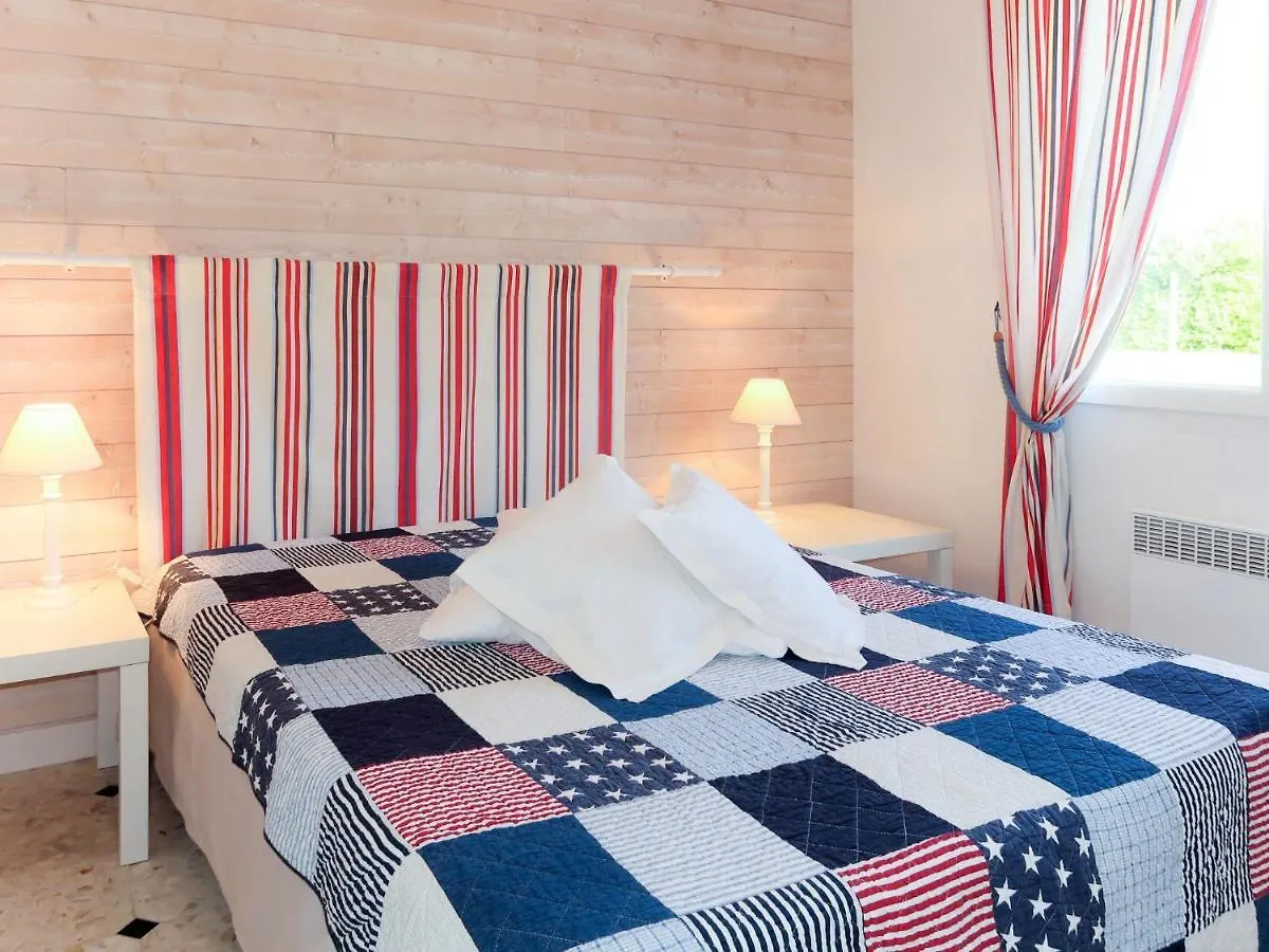 Holiday Home Balades Au Bord De L'Eau By Interhome Plozévet