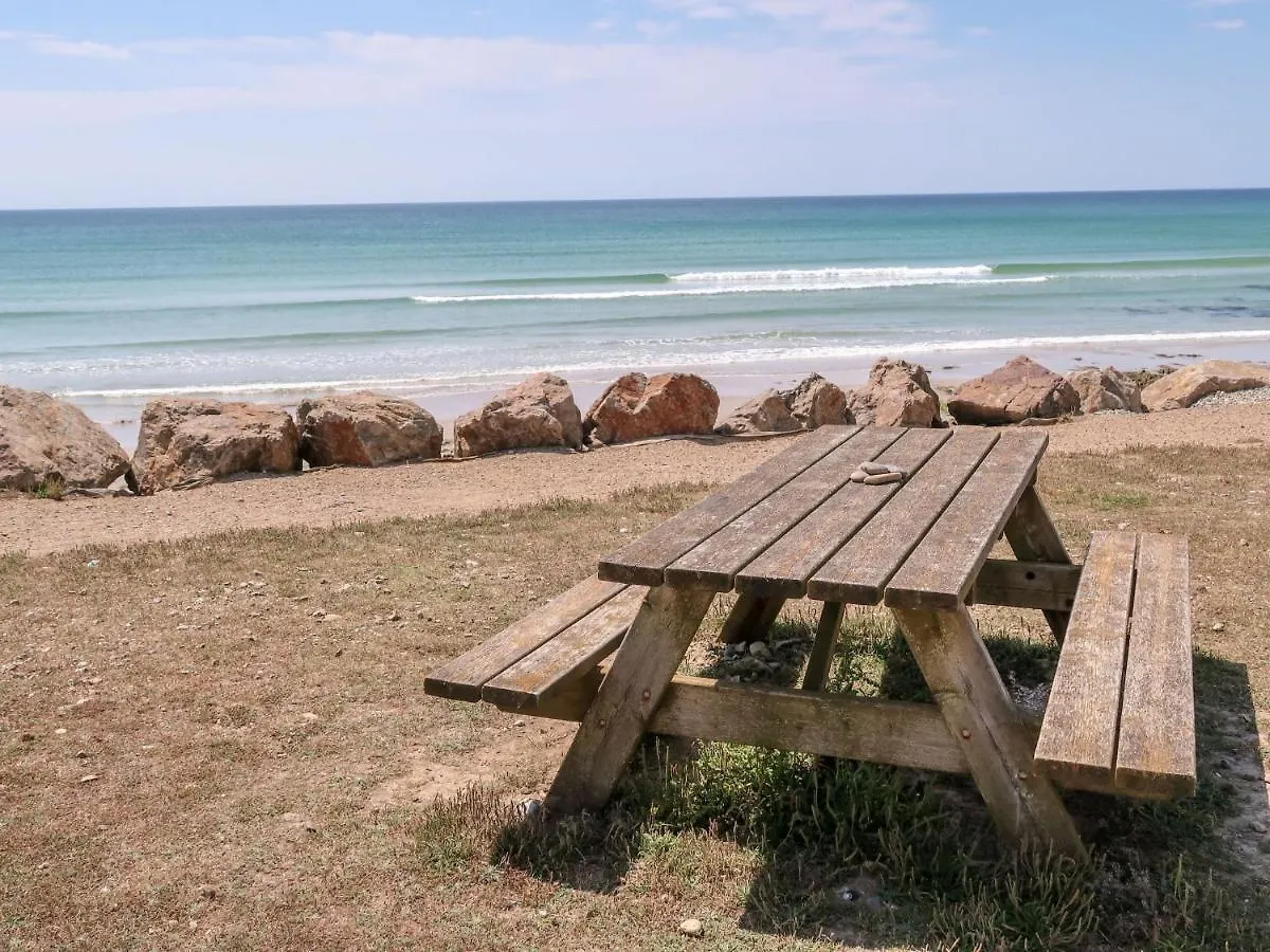 Holiday Home Balades Au Bord De L'Eau By Interhome Plozévet